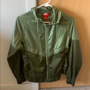 Nike wind breaker